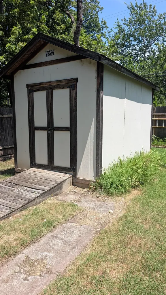 1626 S Topeka Avenue Wichita KS 67211