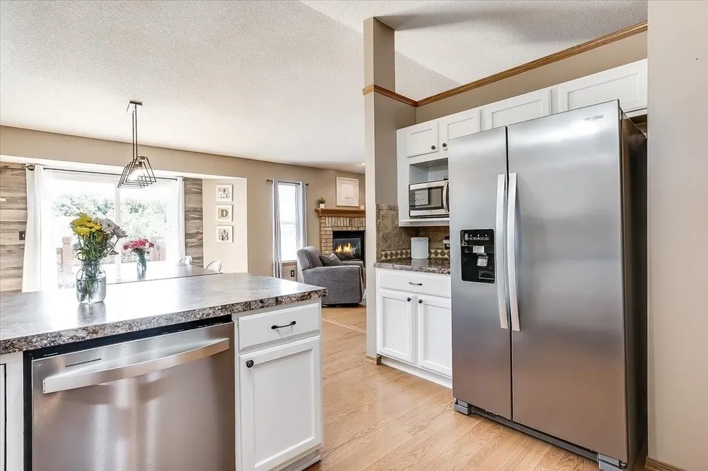 1726 N Prairie Run Circle Mulvane KS 67110