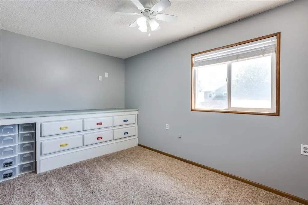 1726 N Prairie Run Circle Mulvane KS 67110