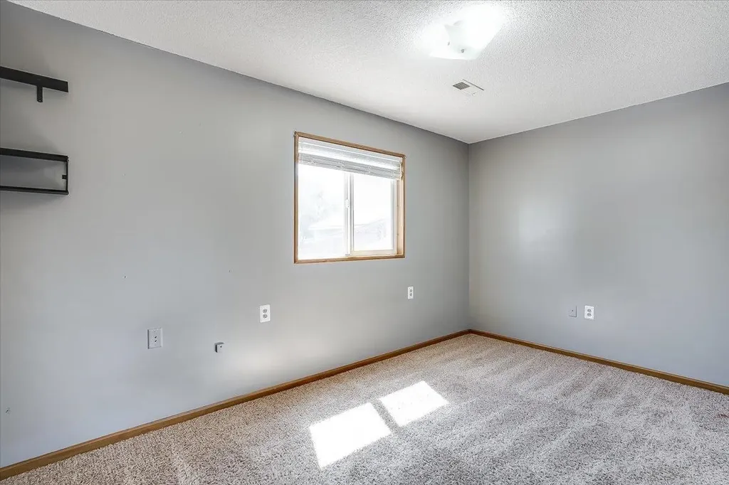 1726 N Prairie Run Circle Mulvane KS 67110