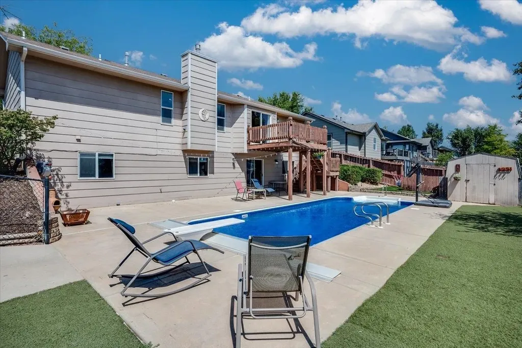 1726 N Prairie Run Circle Mulvane KS 67110