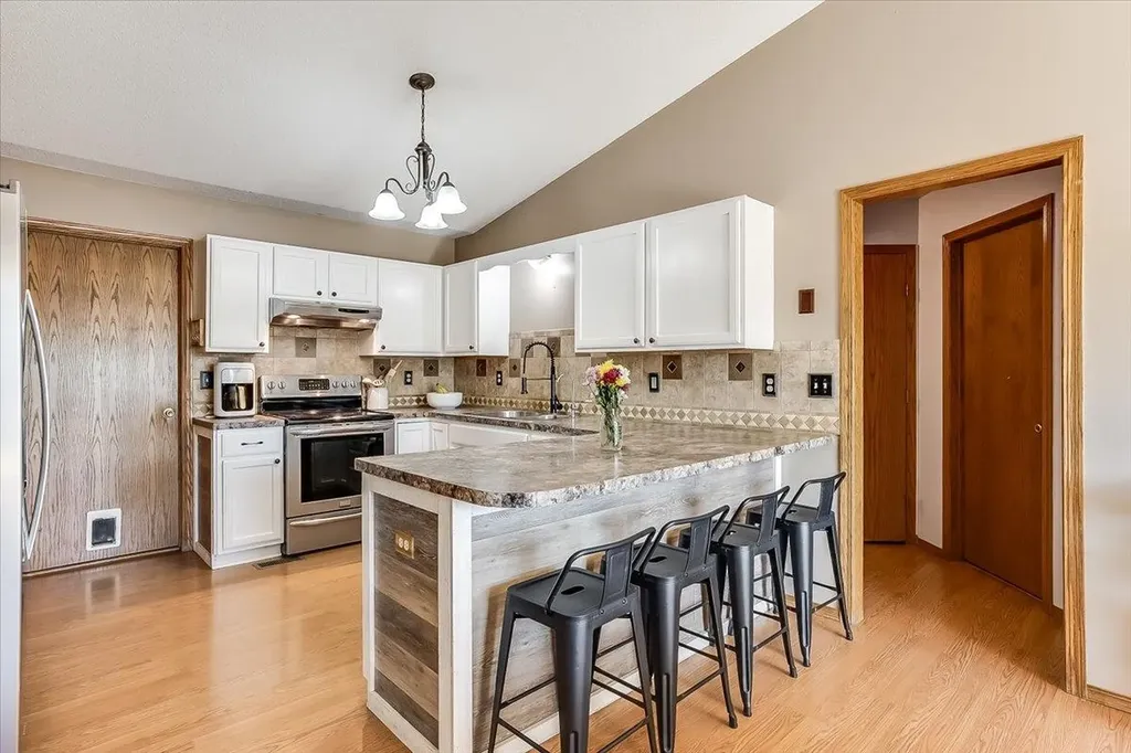 1726 N Prairie Run Circle Mulvane KS 67110