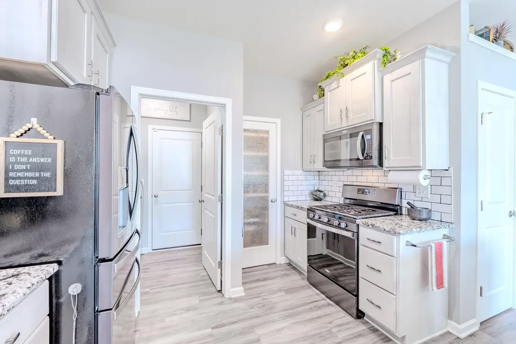 1806 S Bedford Street Wichita KS 67207