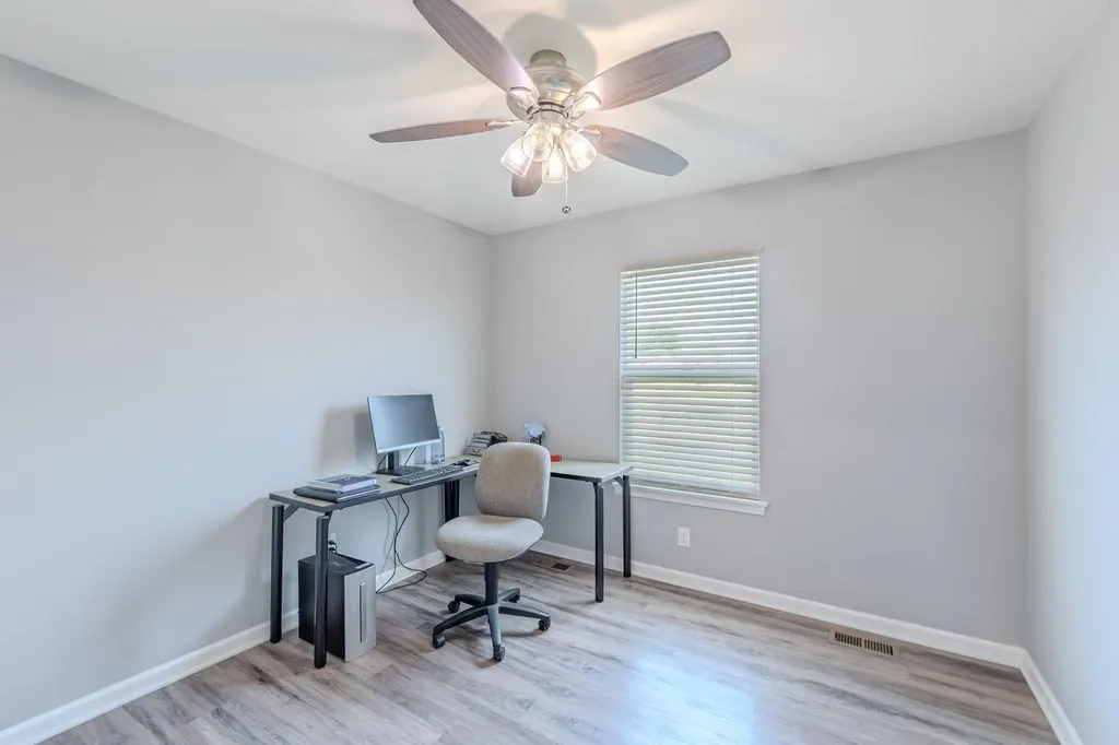 1806 S Bedford Street Wichita KS 67207
