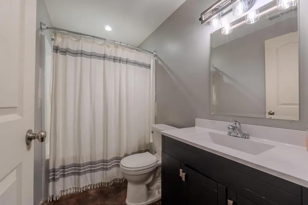 1806 S Bedford Street Wichita KS 67207
