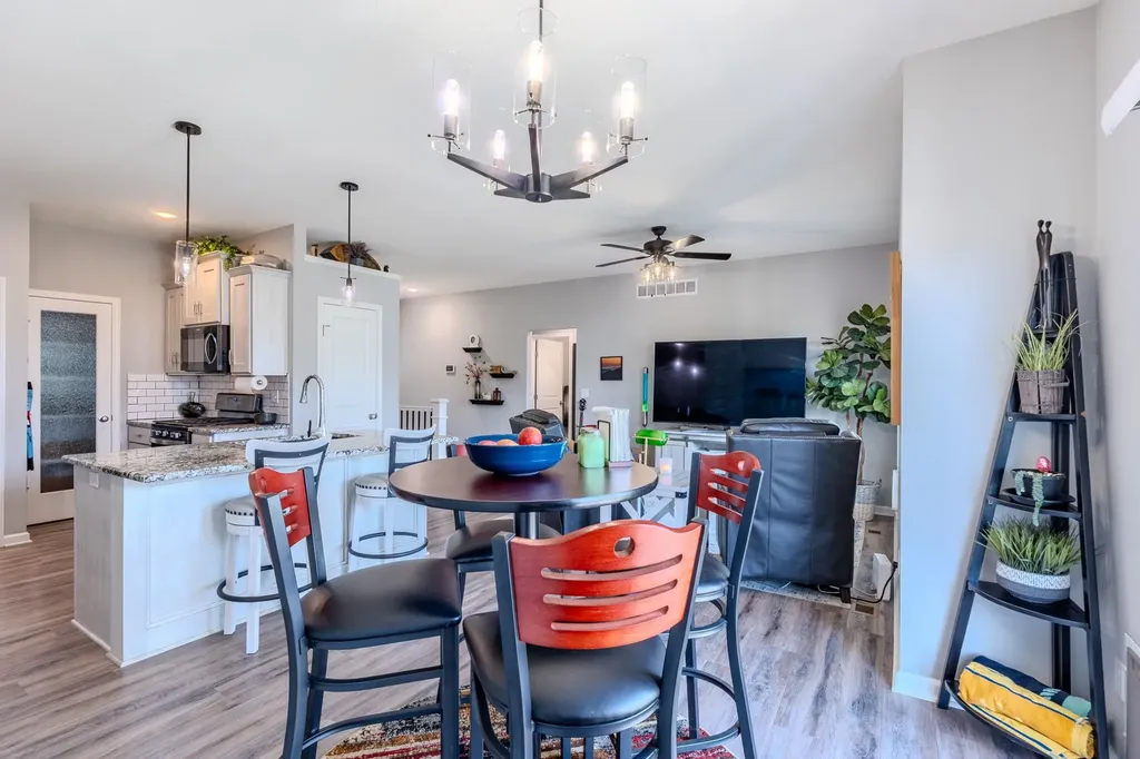 1806 S Bedford Street Wichita KS 67207