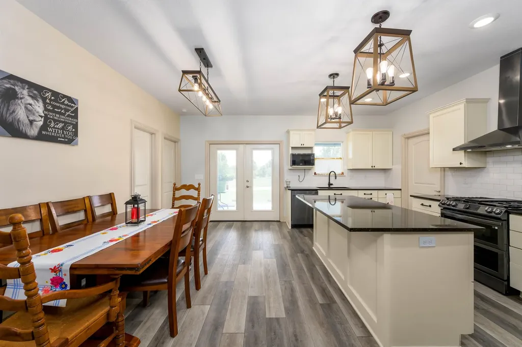 6733 E Central Park Avenue Wichita KS 67226
