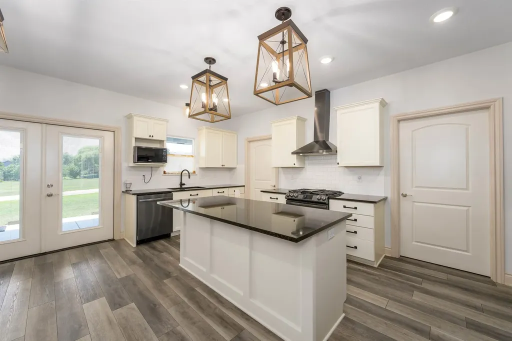 6733 E Central Park Avenue Wichita KS 67226