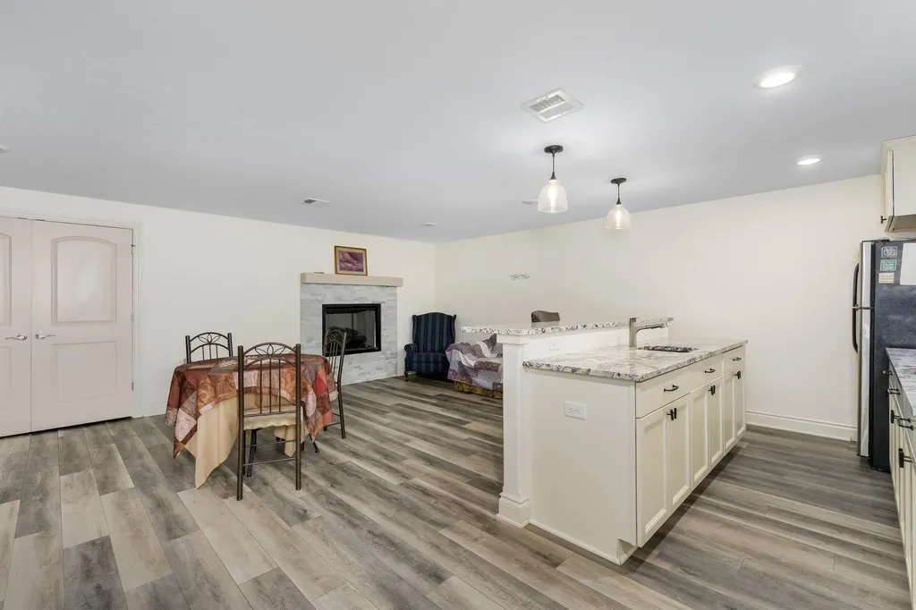 6733 E Central Park Avenue Wichita KS 67226