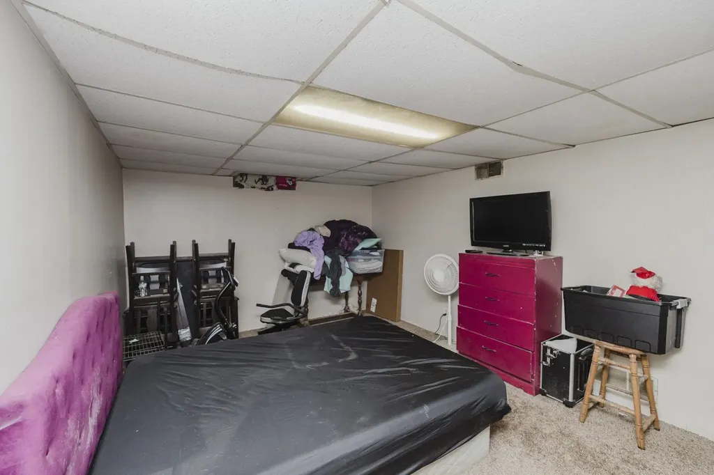 4914 Looman Wichita KS 67220