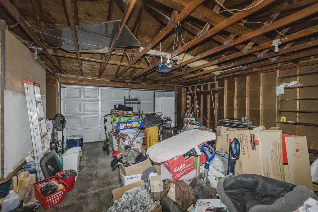 4914 Looman Wichita KS 67220