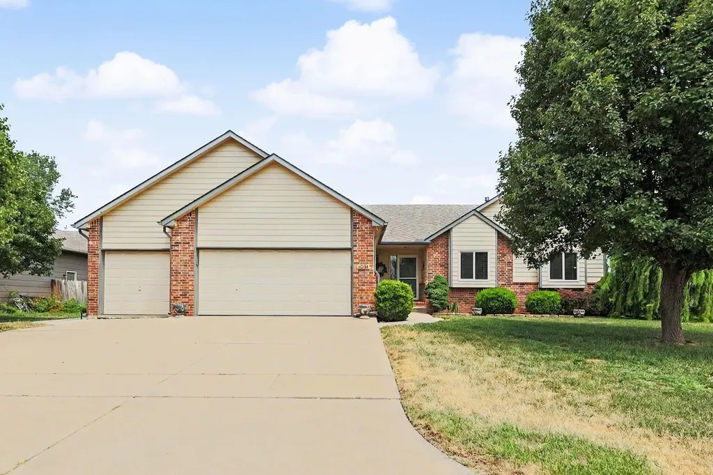 1051 N Aksarben Court Wichita KS 67235