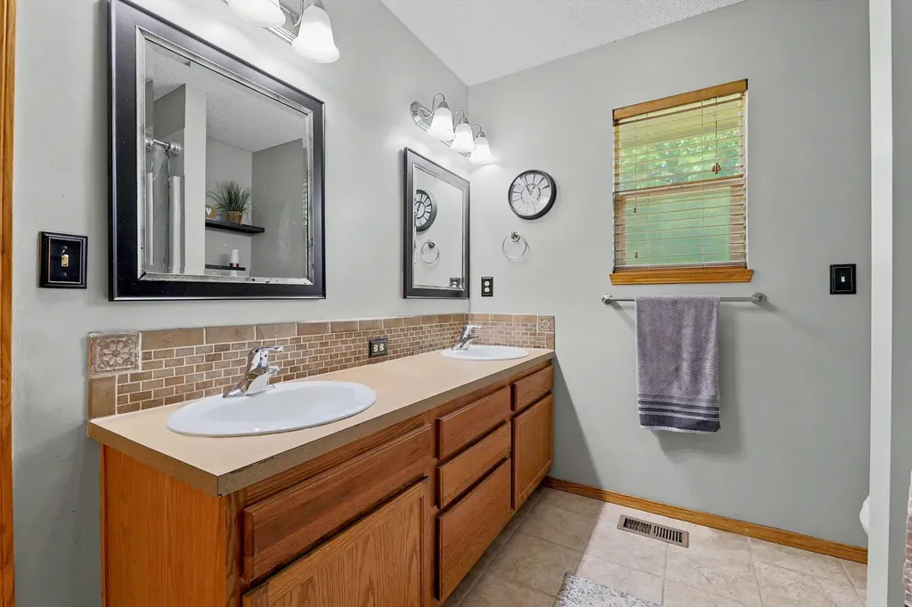 1051 N Aksarben Court Wichita KS 67235