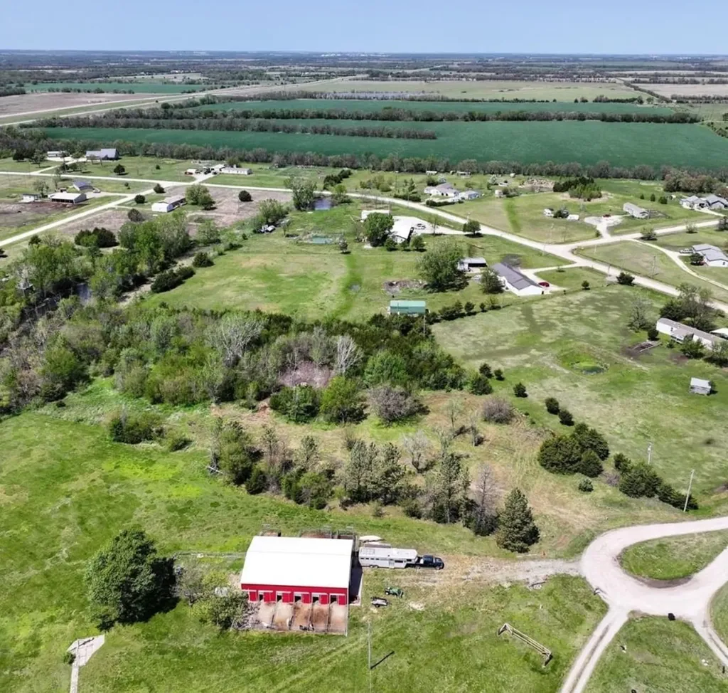 9769 SE Marks Point Leon KS 67074
