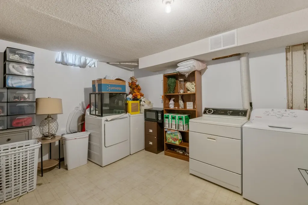 763 N Mount Carmel Avenue Wichita KS 67203