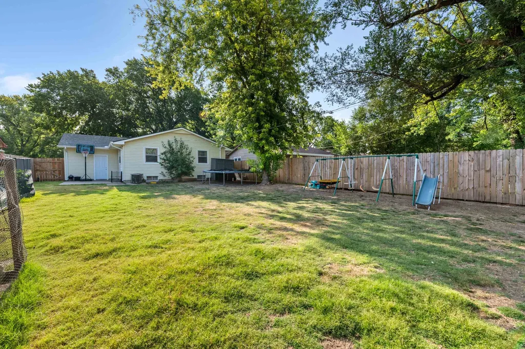 763 N Mount Carmel Avenue Wichita KS 67203