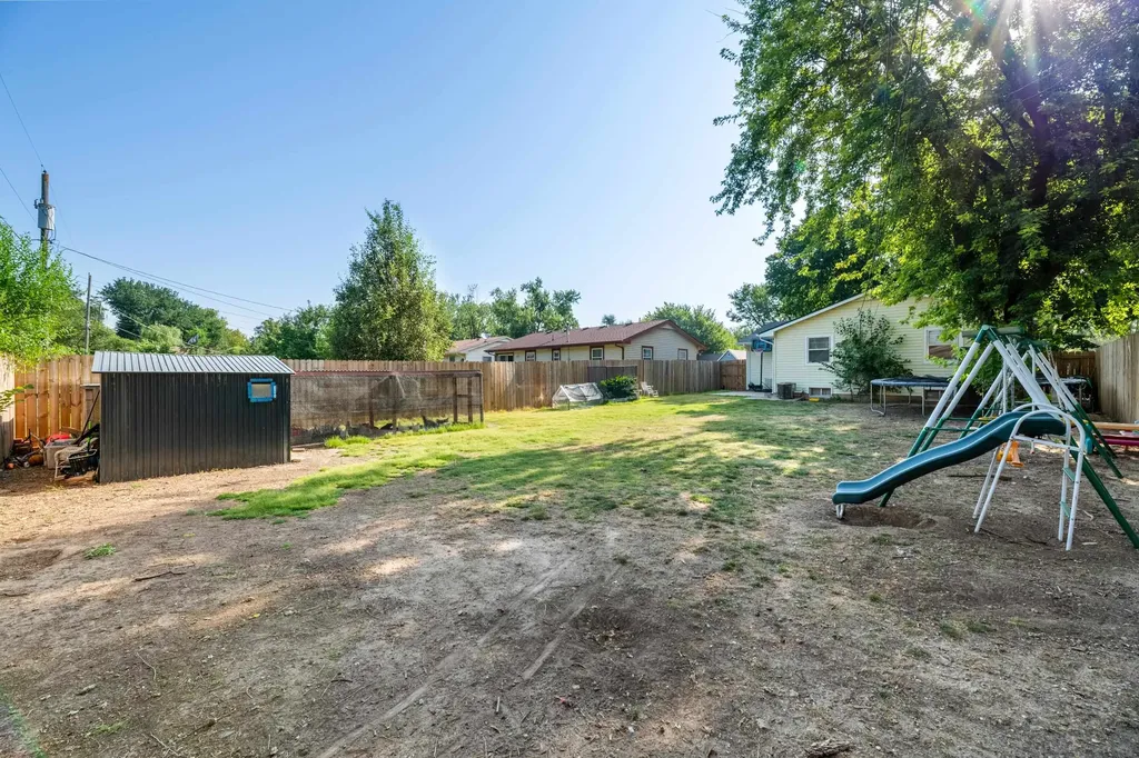 763 N Mount Carmel Avenue Wichita KS 67203