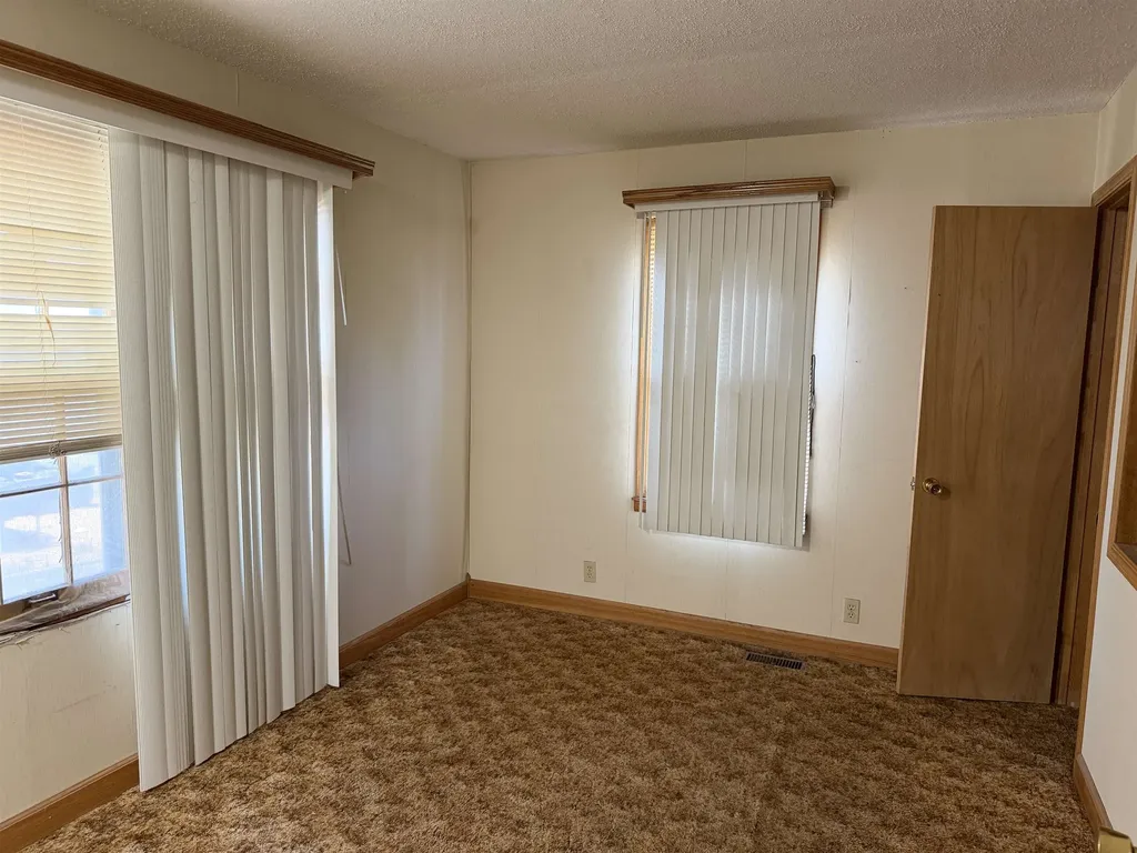 6649 N Randall Wichita KS 67219