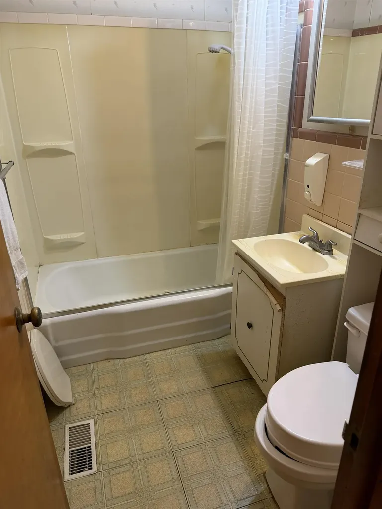 6649 N Randall Wichita KS 67219