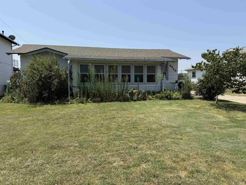 6649 N Randall Wichita KS 67219