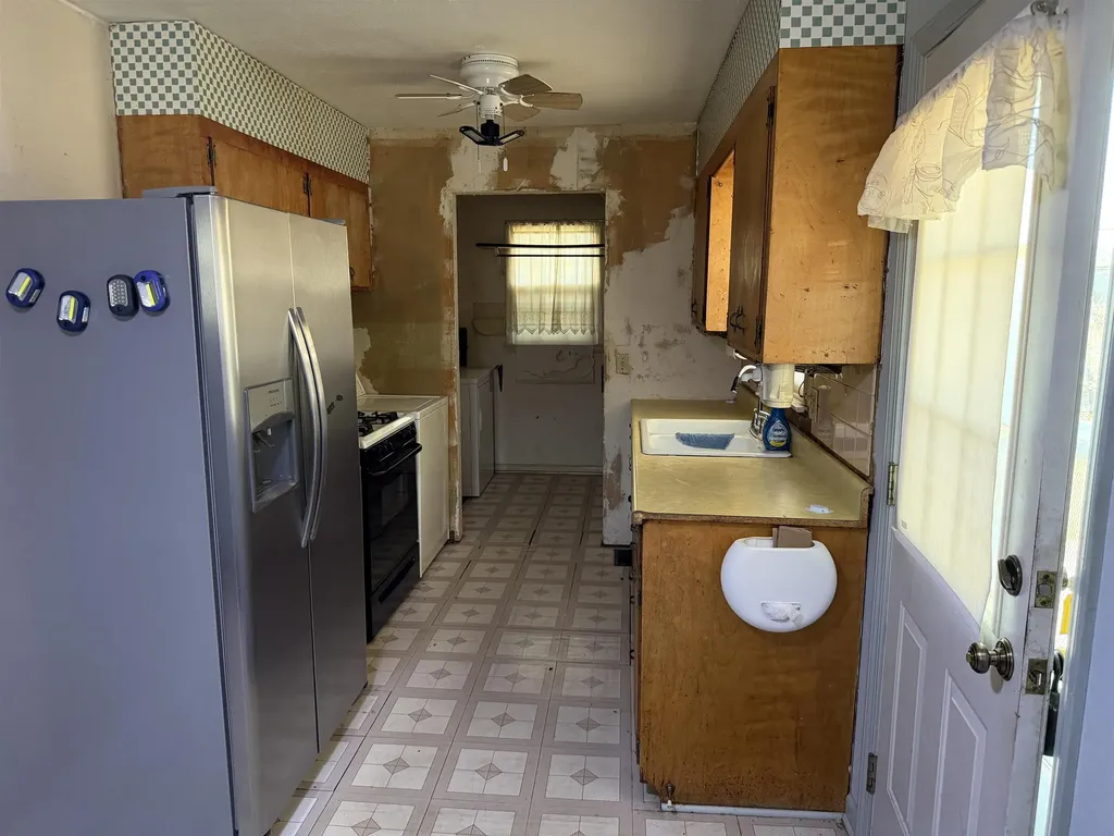 6649 N Randall Wichita KS 67219