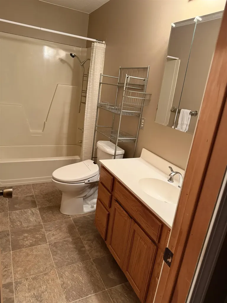 6649 N Randall Wichita KS 67219