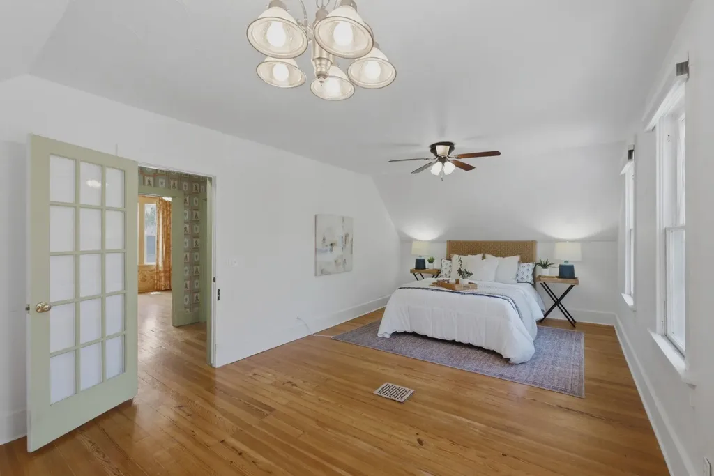 3416 Oakland Wichita KS 67218