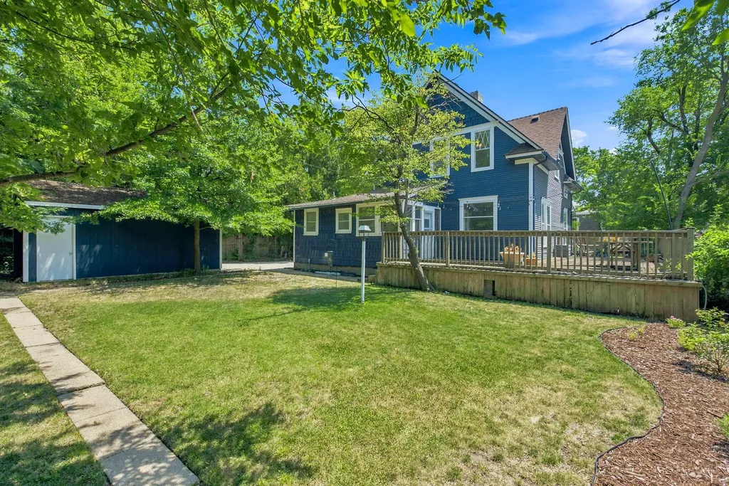 3416 Oakland Wichita KS 67218