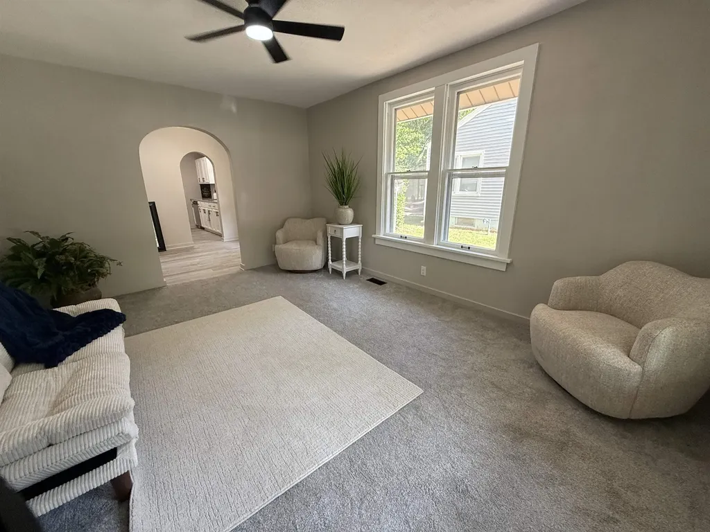 731 S Belmont Street Wichita KS 67218