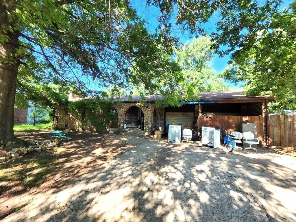 1319 Joyce Street El Dorado KS 67042