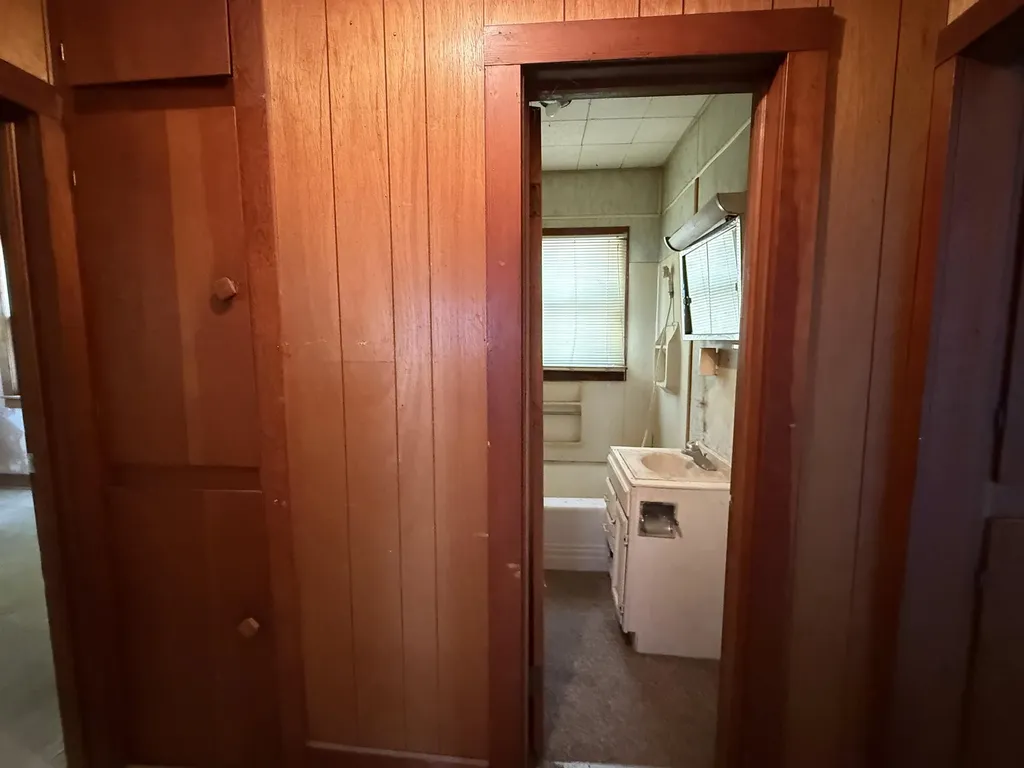 627 N Summit Street El Dorado KS 67042