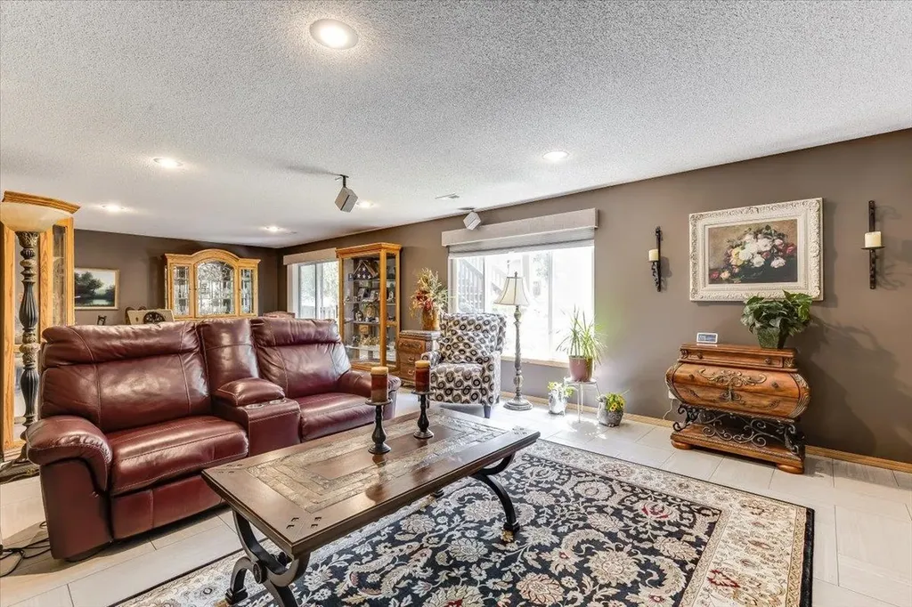1309 S Summit Circle Derby KS 67037