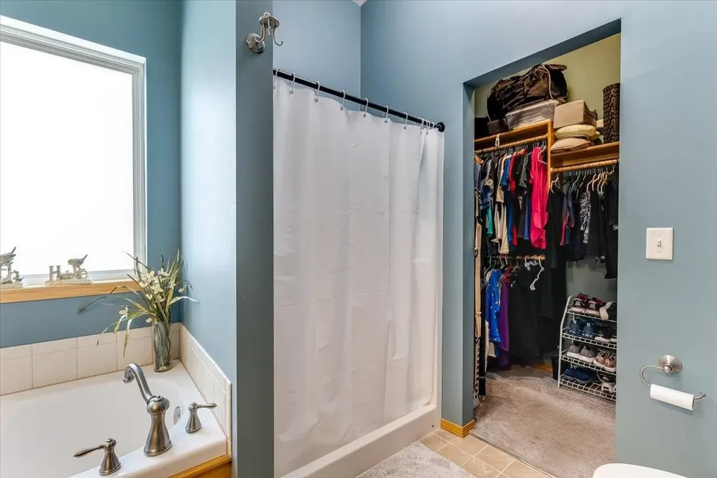 1309 S Summit Circle Derby KS 67037