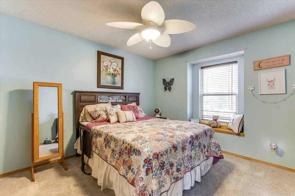 1309 S Summit Circle Derby KS 67037