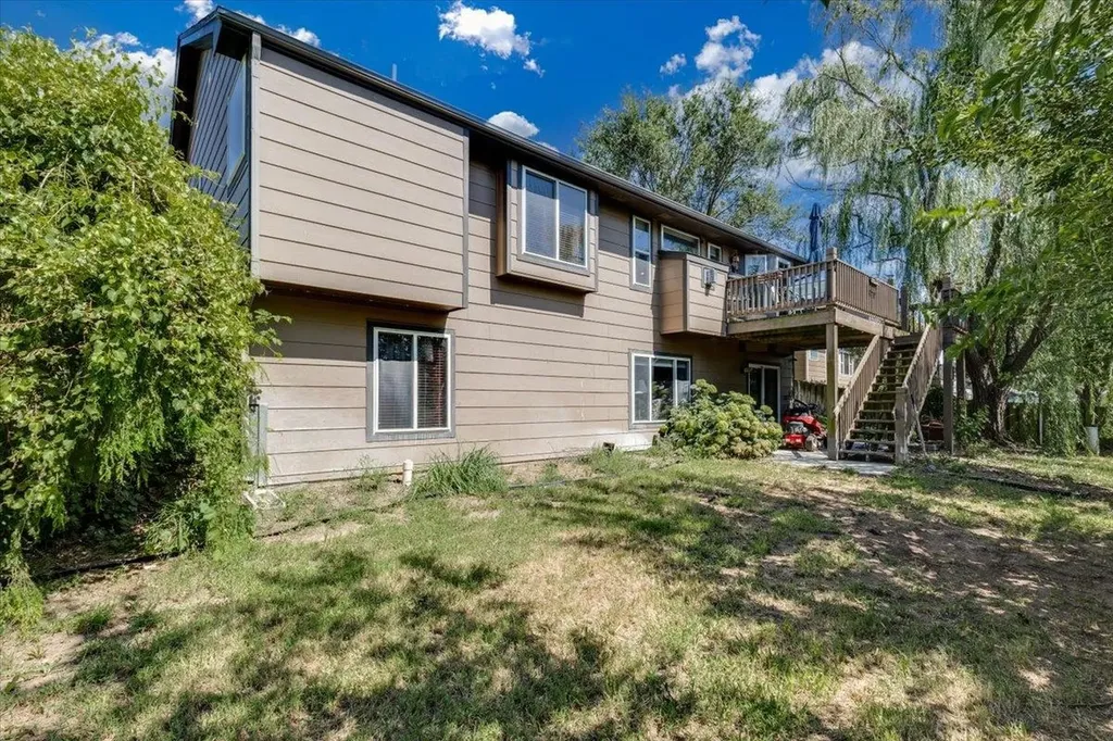 1309 S Summit Circle Derby KS 67037