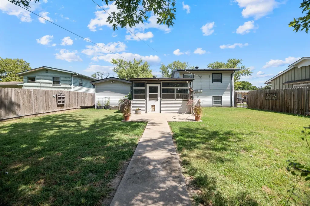 2021 W Rita Avenue Wichita KS 67213