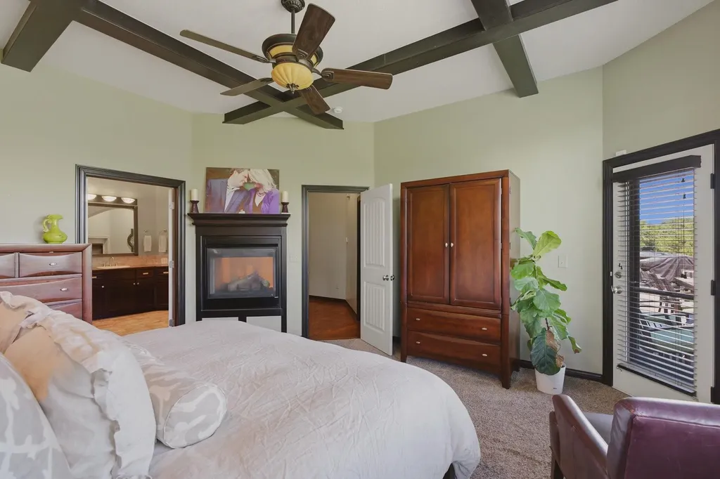 3822 N Lakecrest Wichita KS 67205