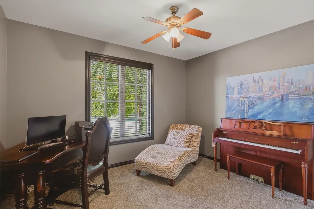 3822 N Lakecrest Wichita KS 67205