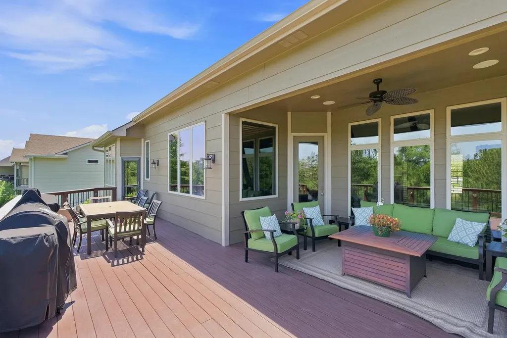 3822 N Lakecrest Wichita KS 67205