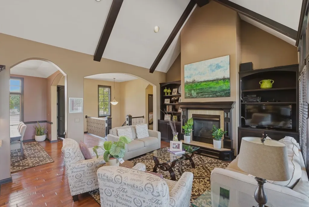 3822 N Lakecrest Wichita KS 67205
