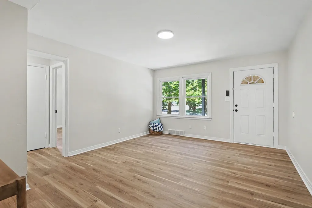 5811 E Skinner Wichita KS 67218