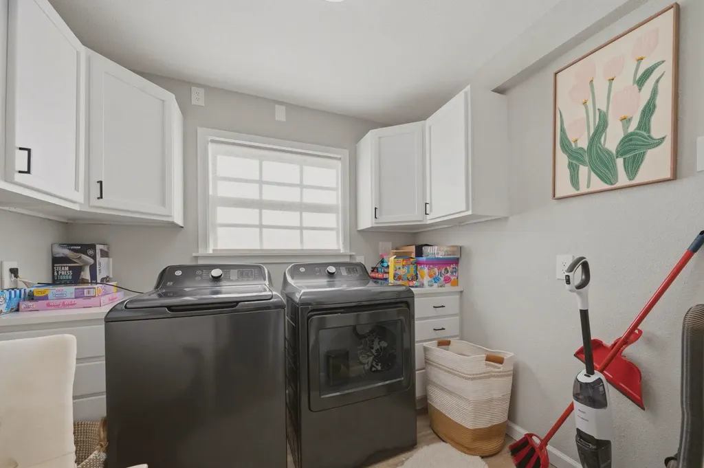 353 N Pinecrest Avenue Wichita KS 67208