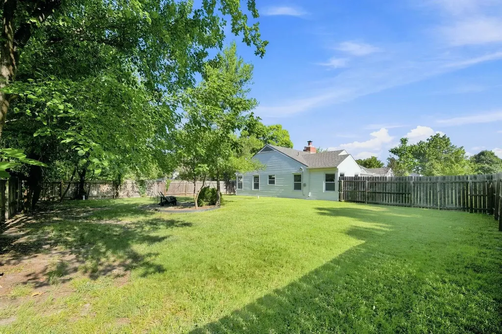 353 N Pinecrest Avenue Wichita KS 67208