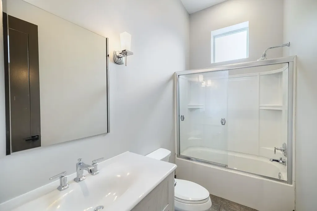 11026 W Hollywood Wichita KS 67215