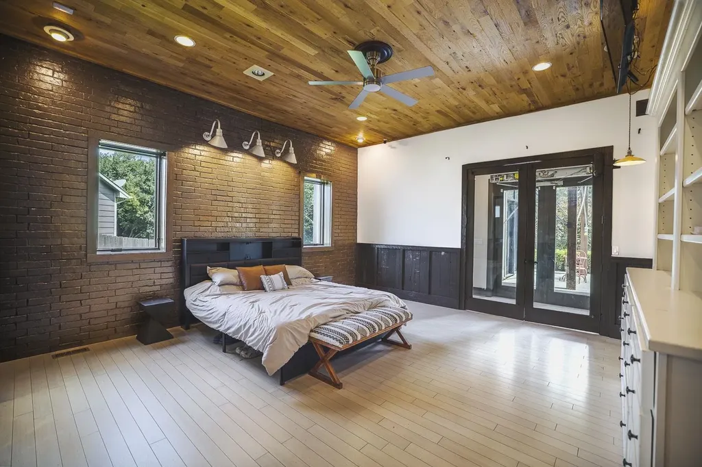 11026 W Hollywood Wichita KS 67215