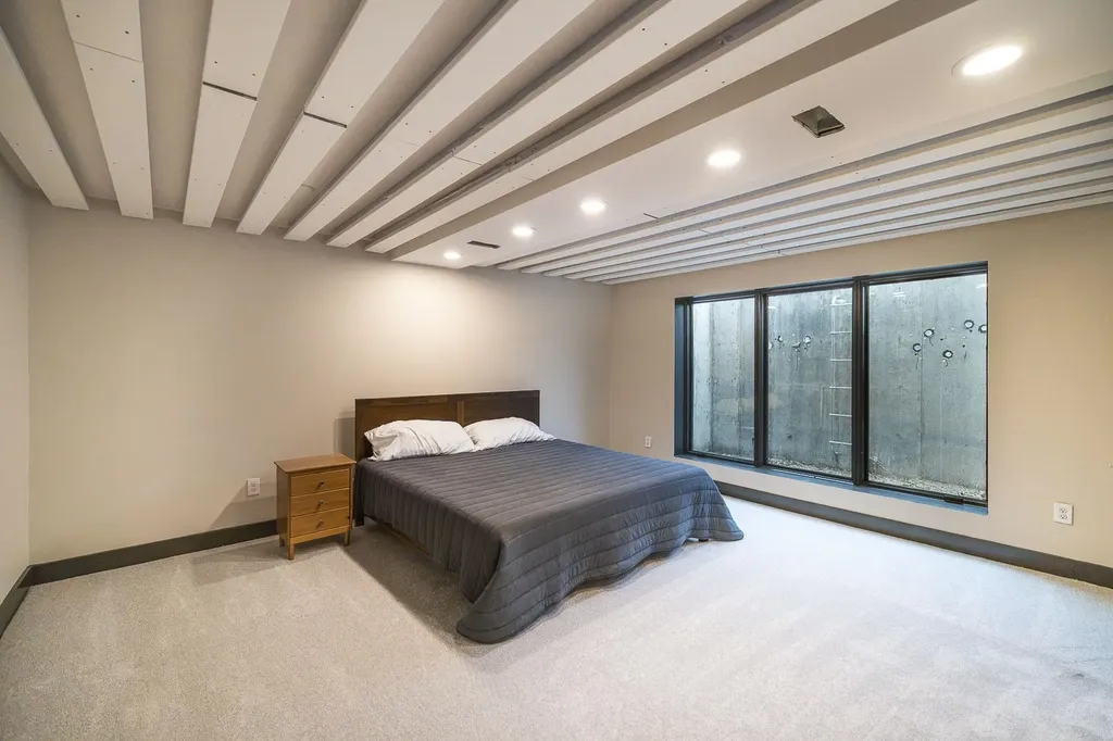 11026 W Hollywood Wichita KS 67215