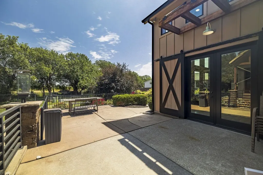 11026 W Hollywood Wichita KS 67215