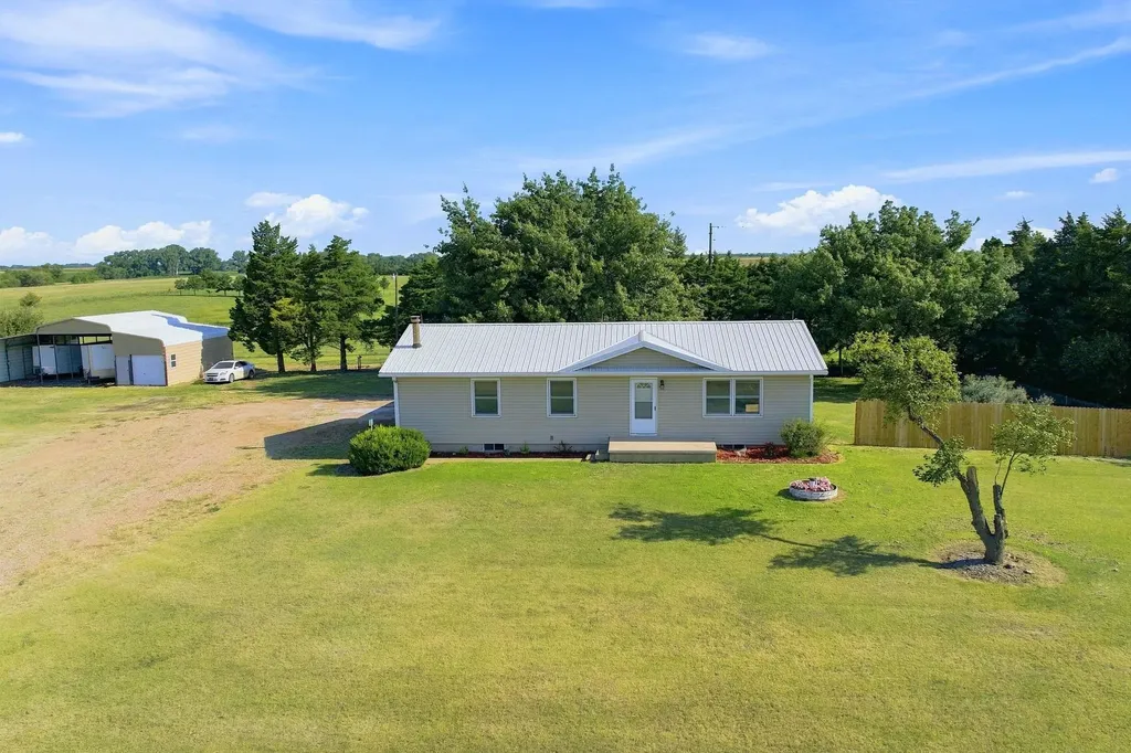 30220 W 39th Street S Garden Plain KS 67025