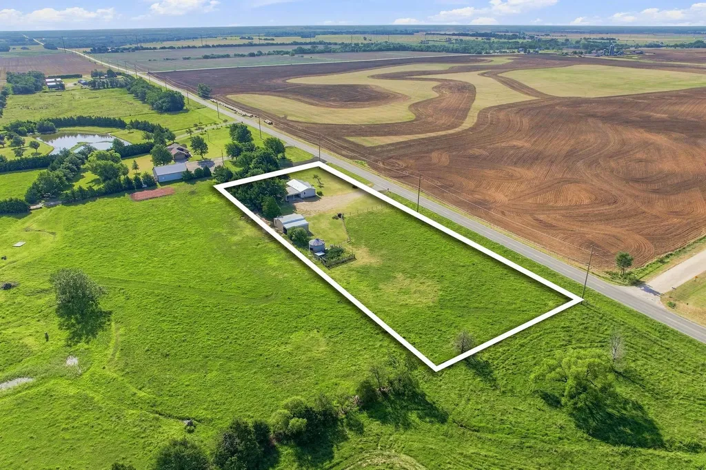 30220 W 39th Street S Garden Plain KS 67025
