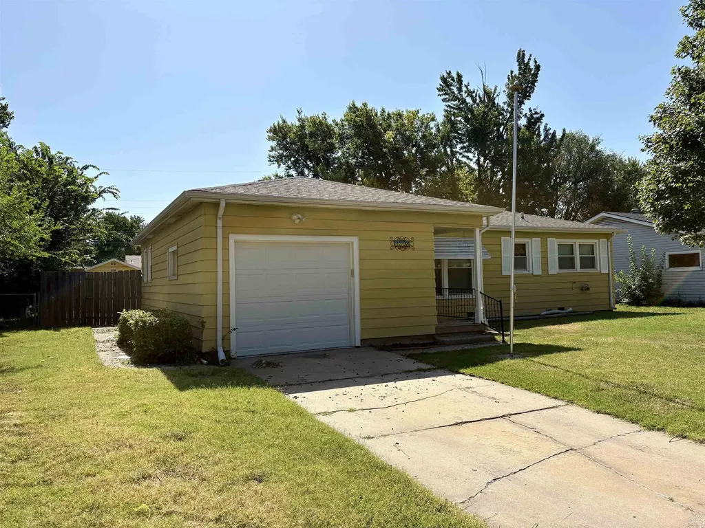3308 S Custer Wichita KS 67217